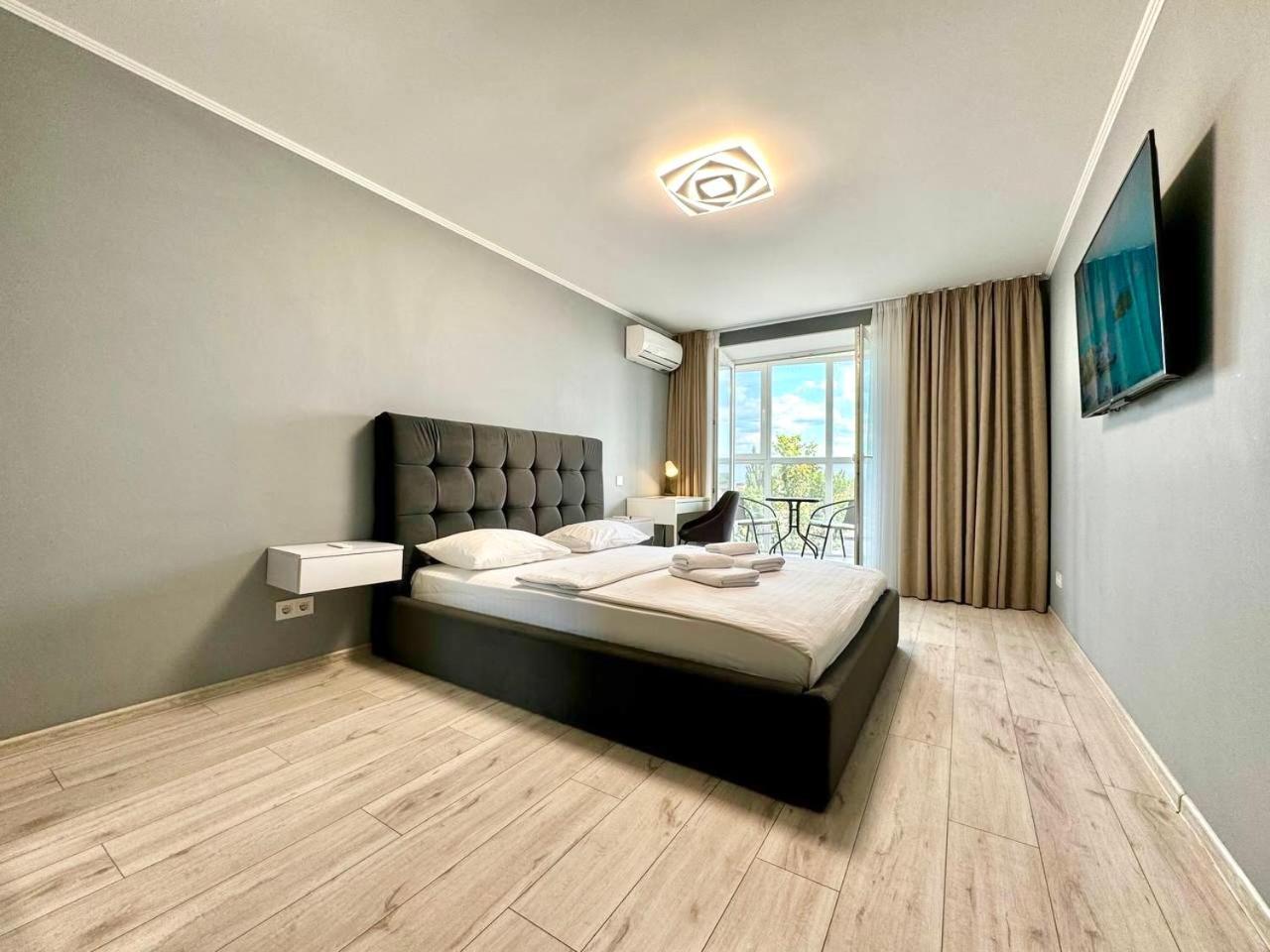 Apartpoltava Апартаменти Бізнес-Класу В Престижній Новобудові З Панорамним Балконом Центр Eksteriør bilde